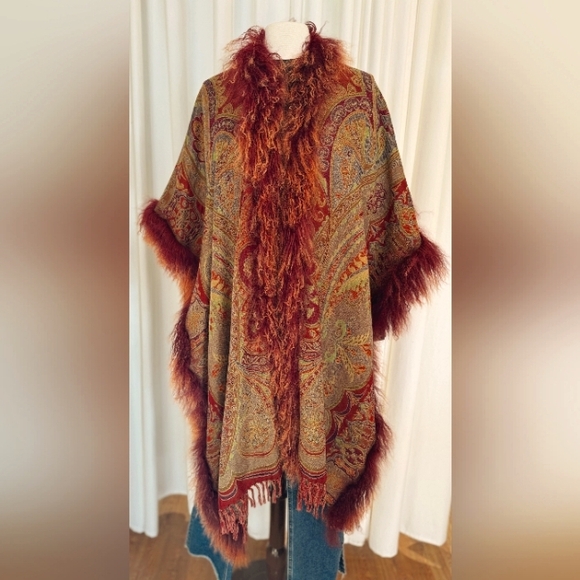 Jean Crisan Fourrure wool woven multicolor Paisley pattern w/ lamb fur trim cape - Picture 1 of 7